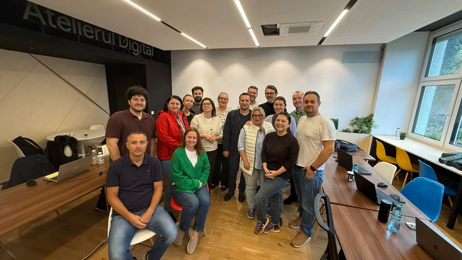 Cosmin Ambru with a training group at Atelierul Digital